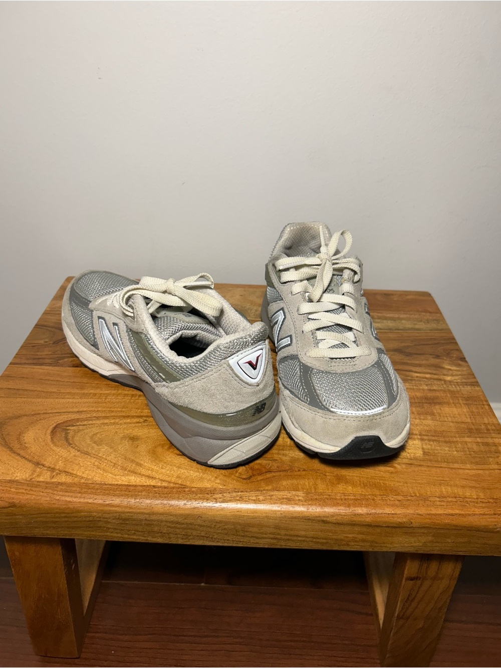 New Balance 990v5